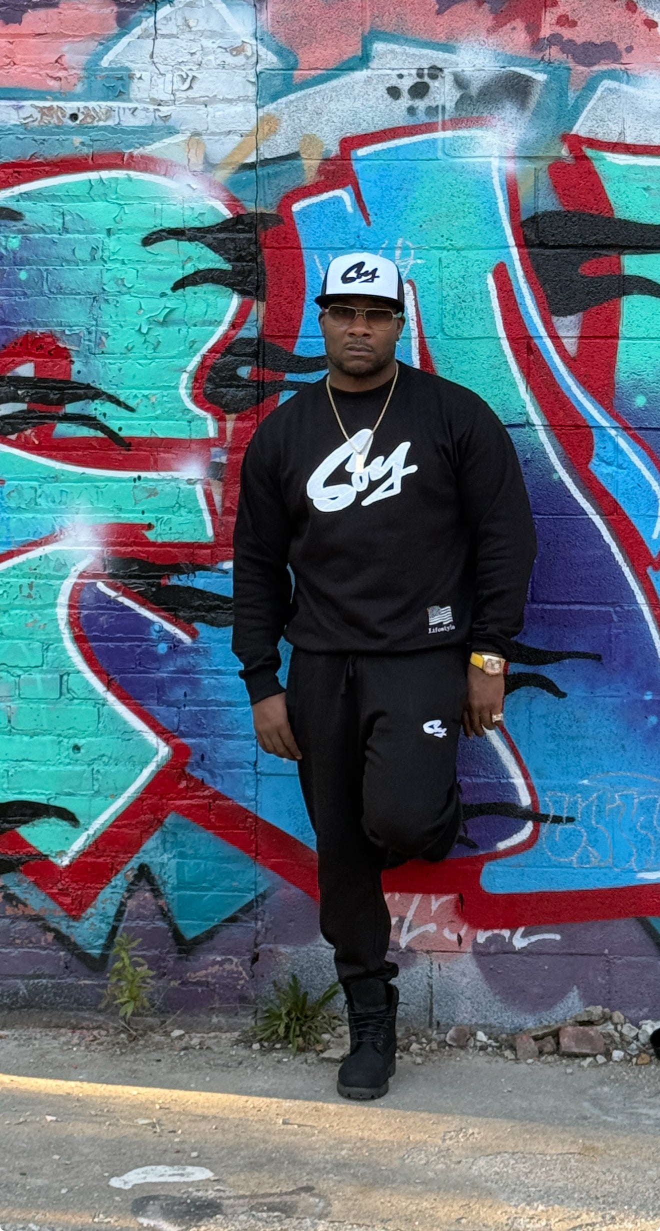 Black and white soy sweater and joggers